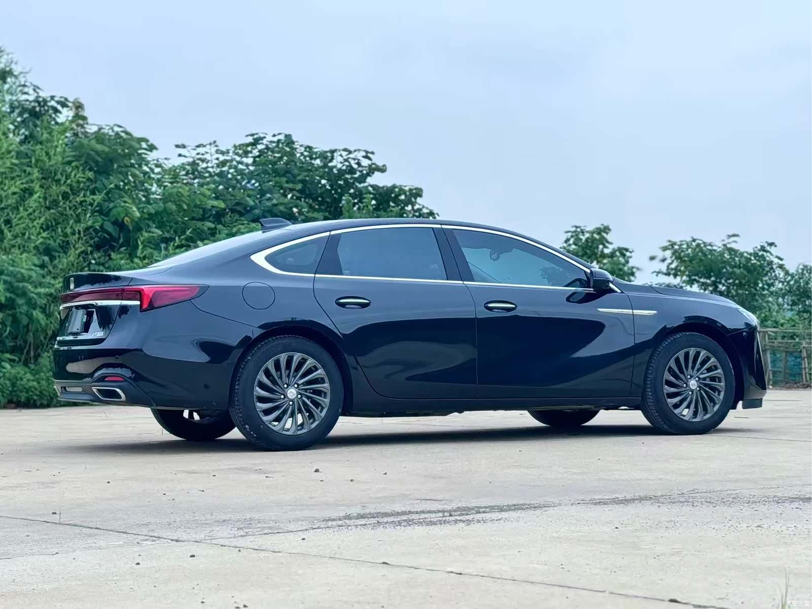 Buick LaCrosse, 2025 9
