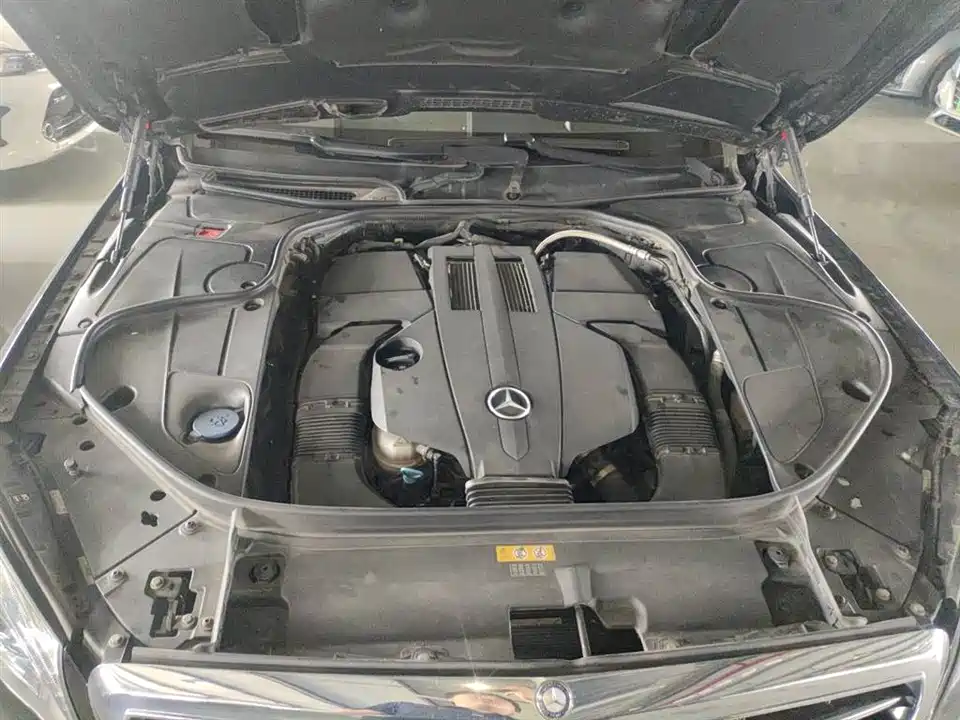 Mercedes-Benz S-class Mercedes-Benz S-class