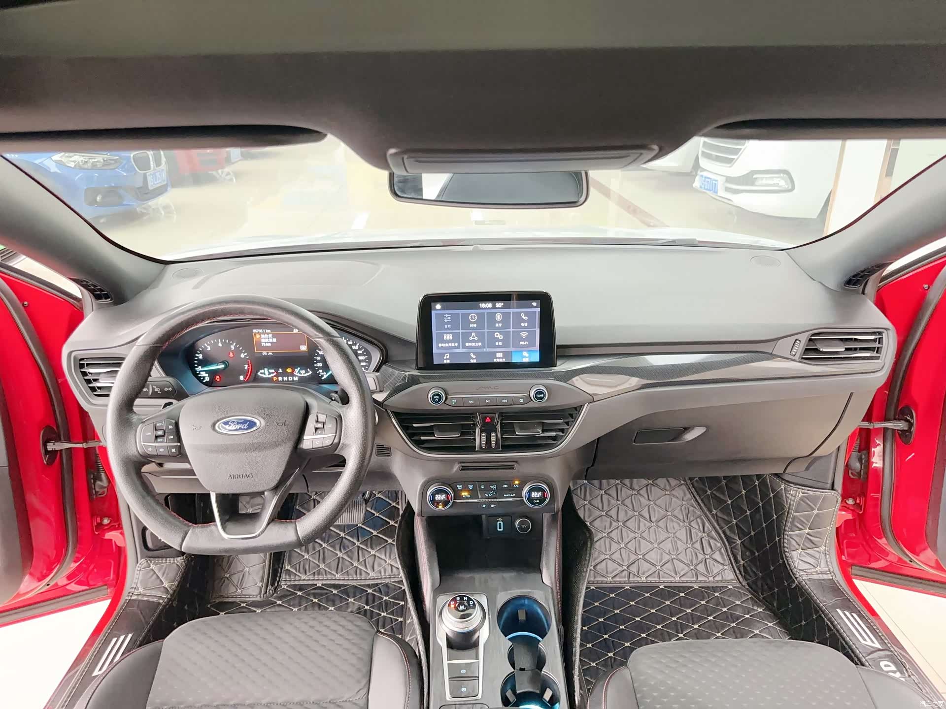 Ford Focus, 2019 11
