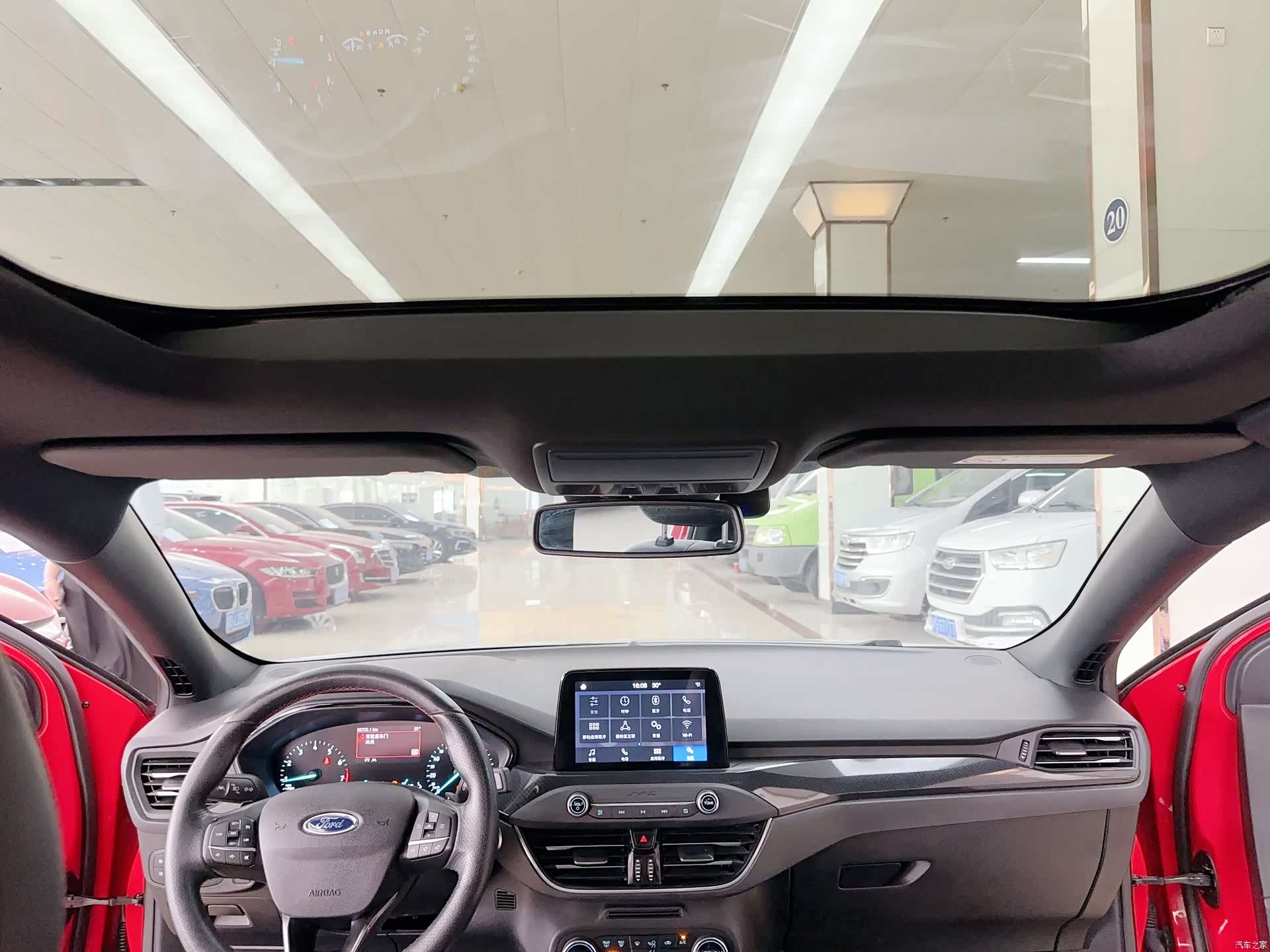 Ford Focus, 2019 23