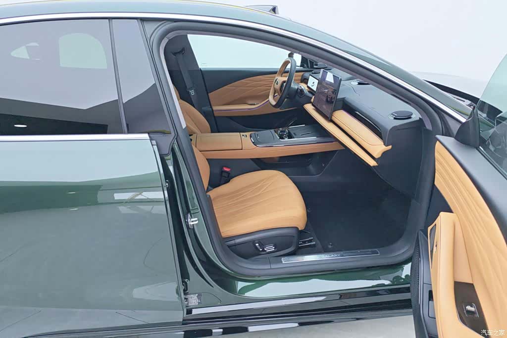 Geely 8, 2025 8