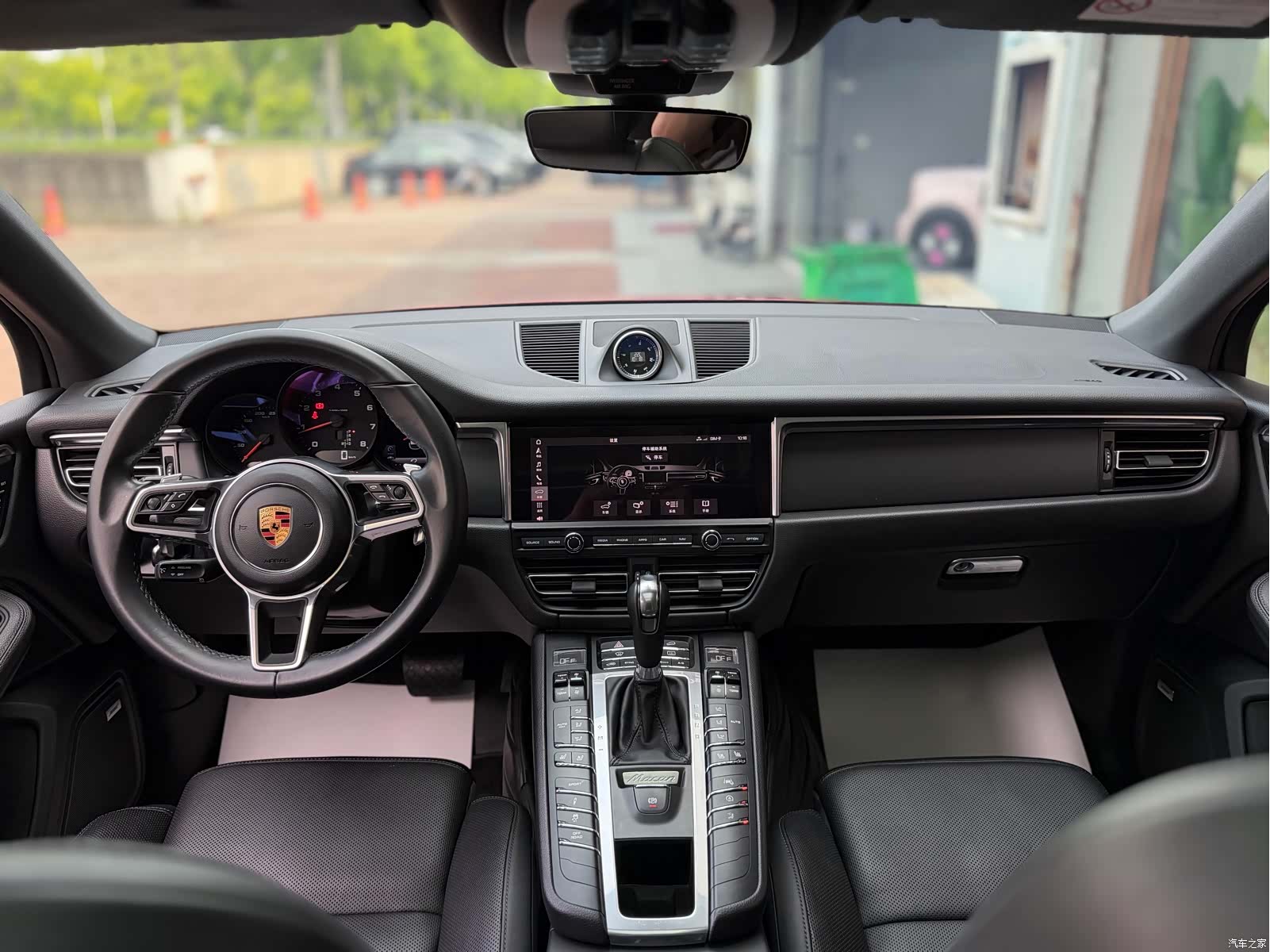 Porsche Macan, 2018 12
