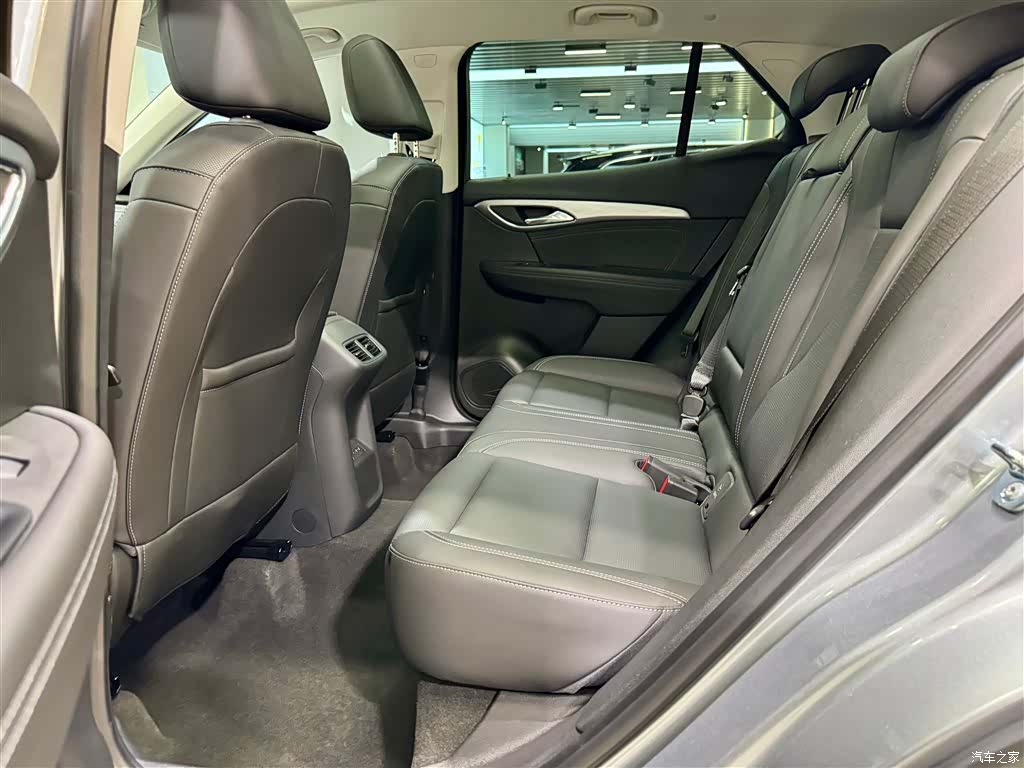 Buick Envision, 2025 27
