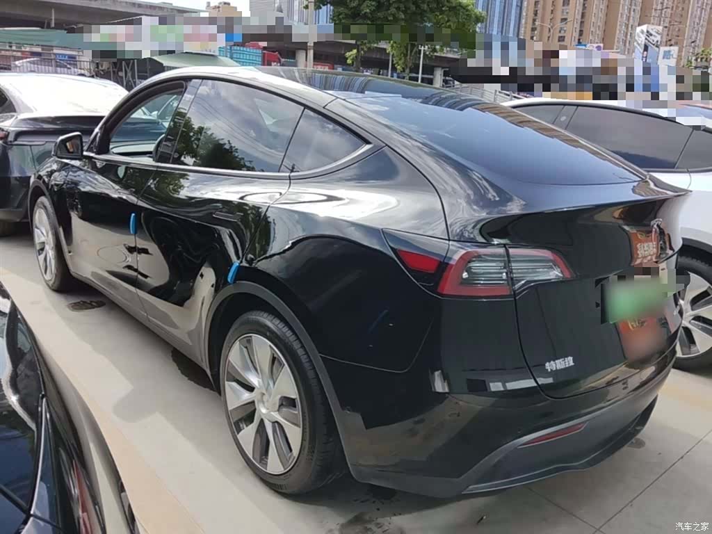 Tesla Model Y, 2023 все фото