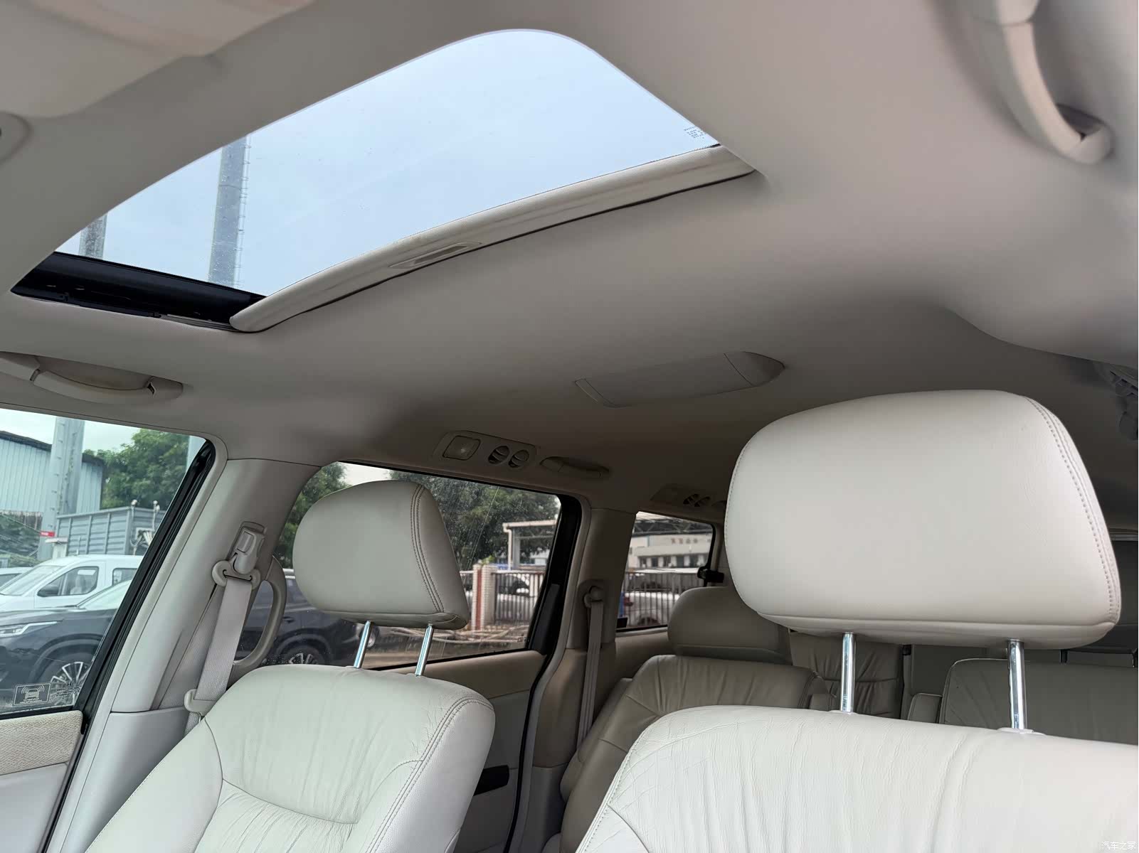 Honda Elysion, 2015 28