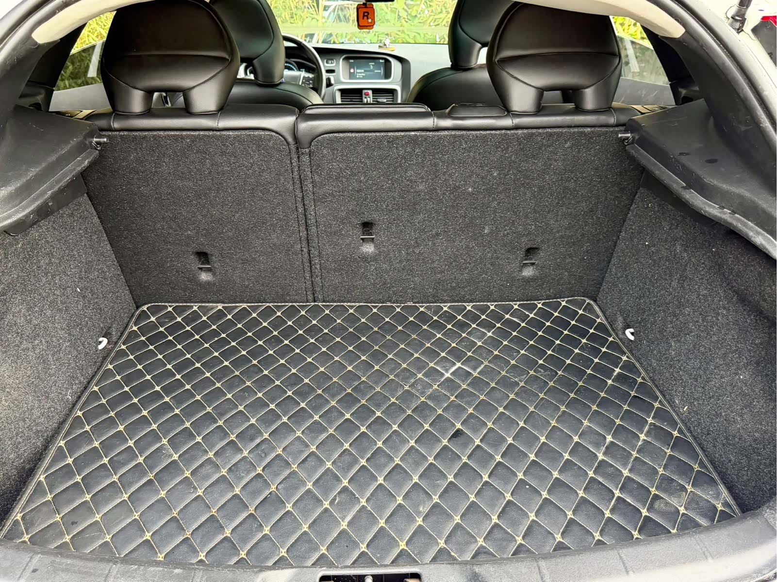 Volvo V40, 2016 38