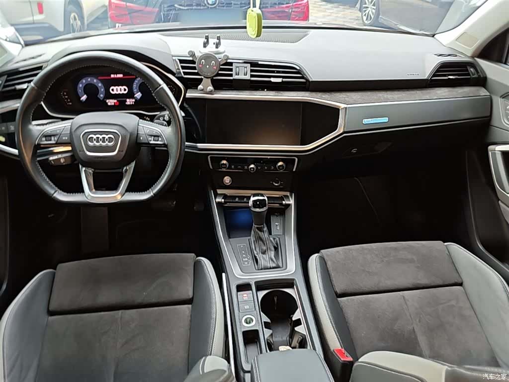 Audi Q3, 2020 10