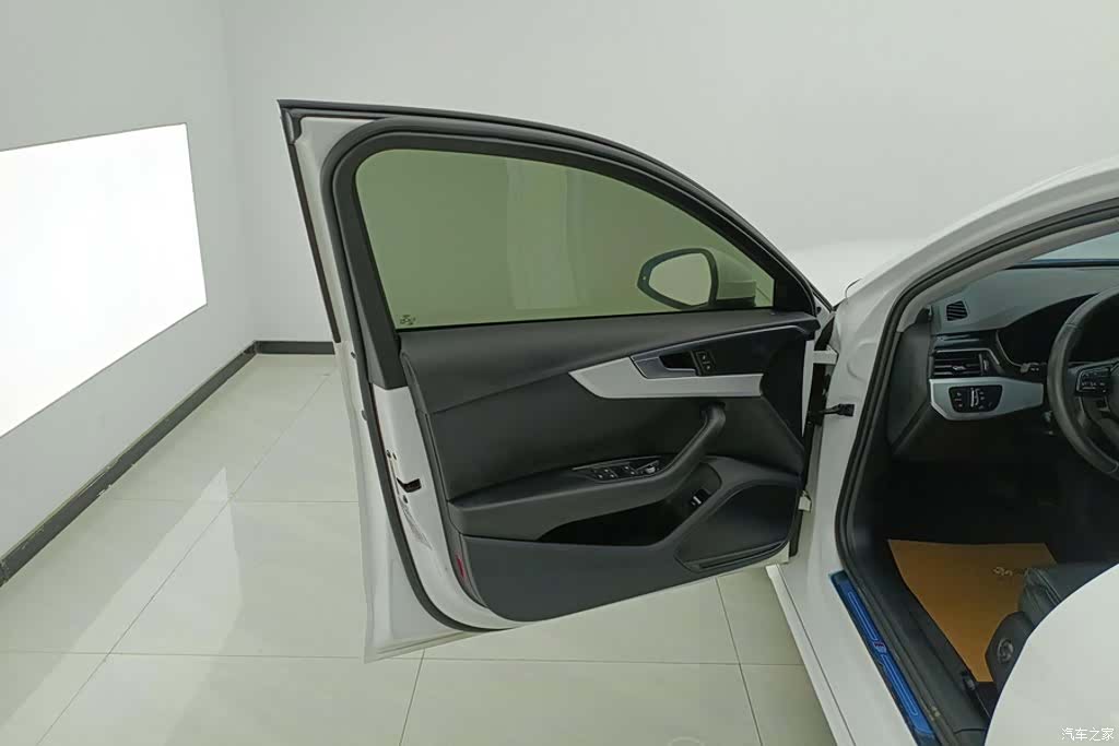 Audi A4L, 2023 7