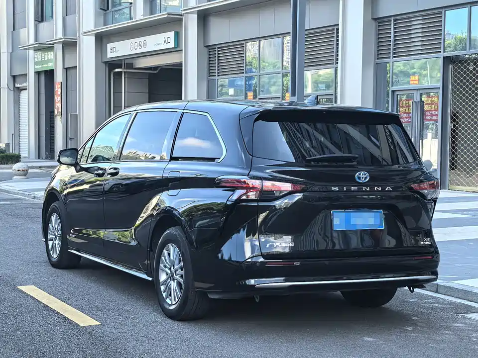 Toyota SIENNA