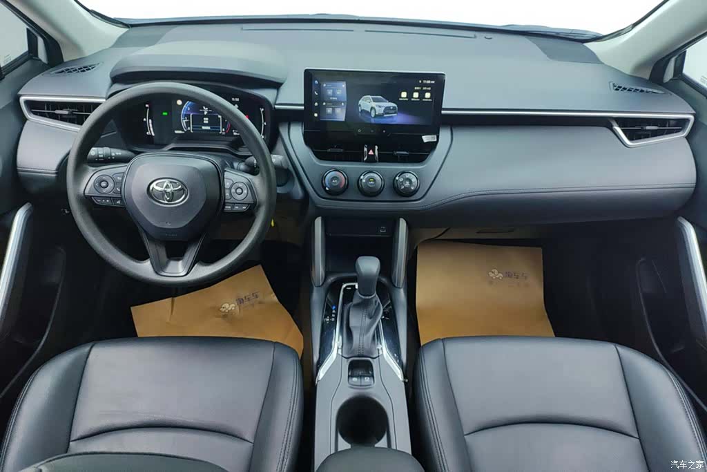 Toyota Corolla, 2024 12