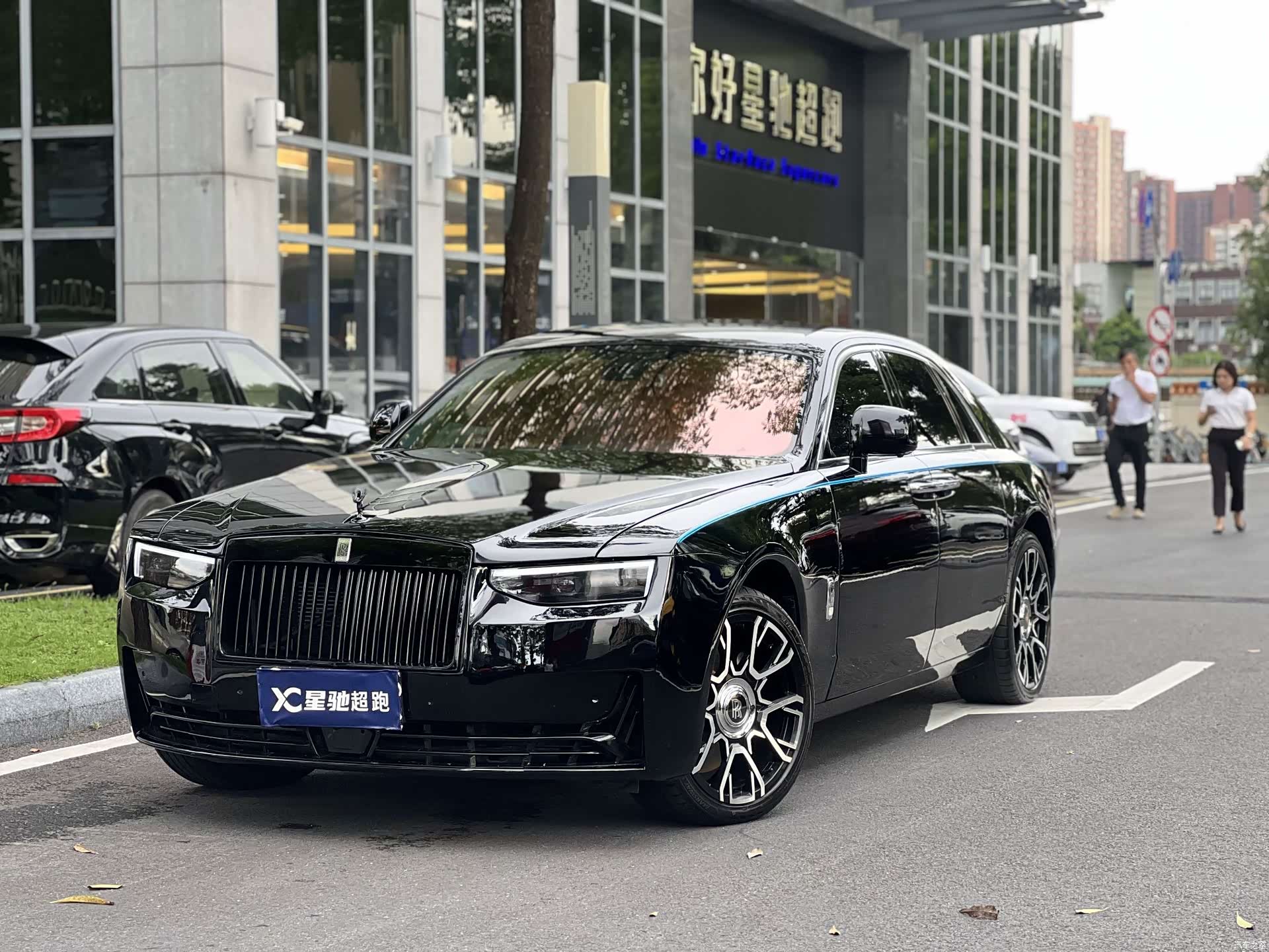 Rolls-Royce Ghost, 2011 1