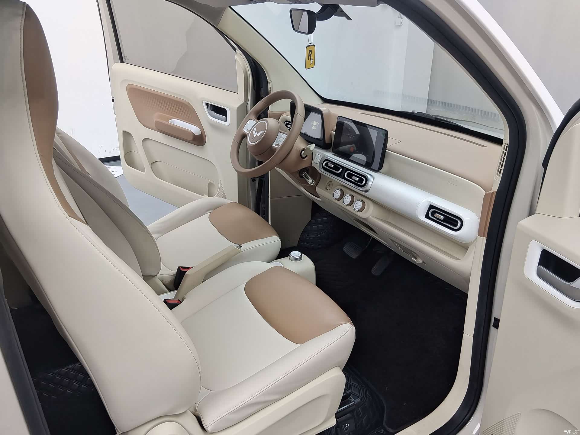 Wuling MINIEV, 2024 14