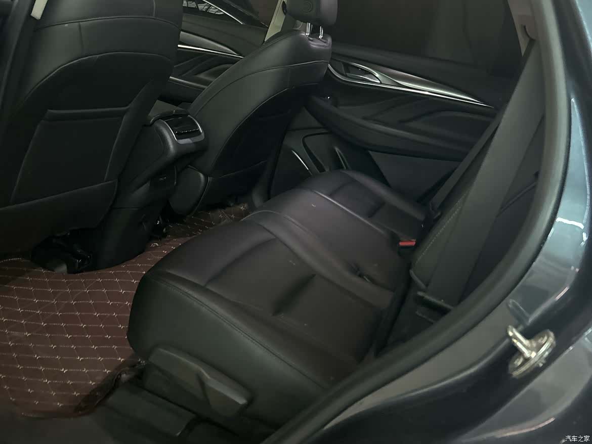 Buick Enclave, 2020 10