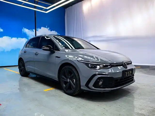 Volkswagen Golf 2022 — купить из Китая под заказ