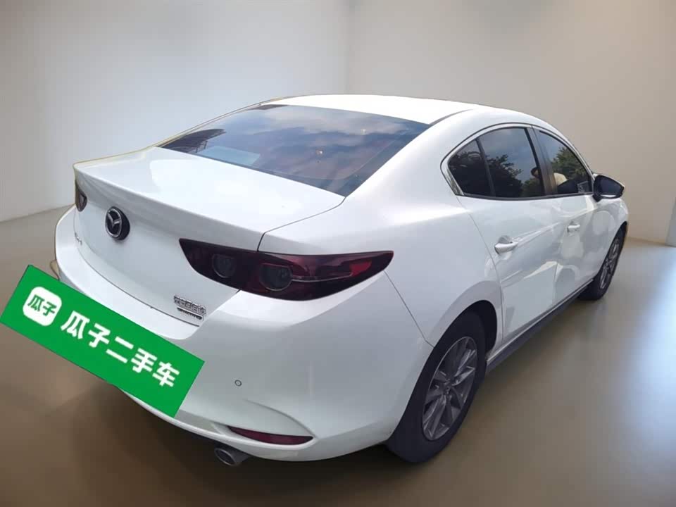Mazda 3 Angkesaila