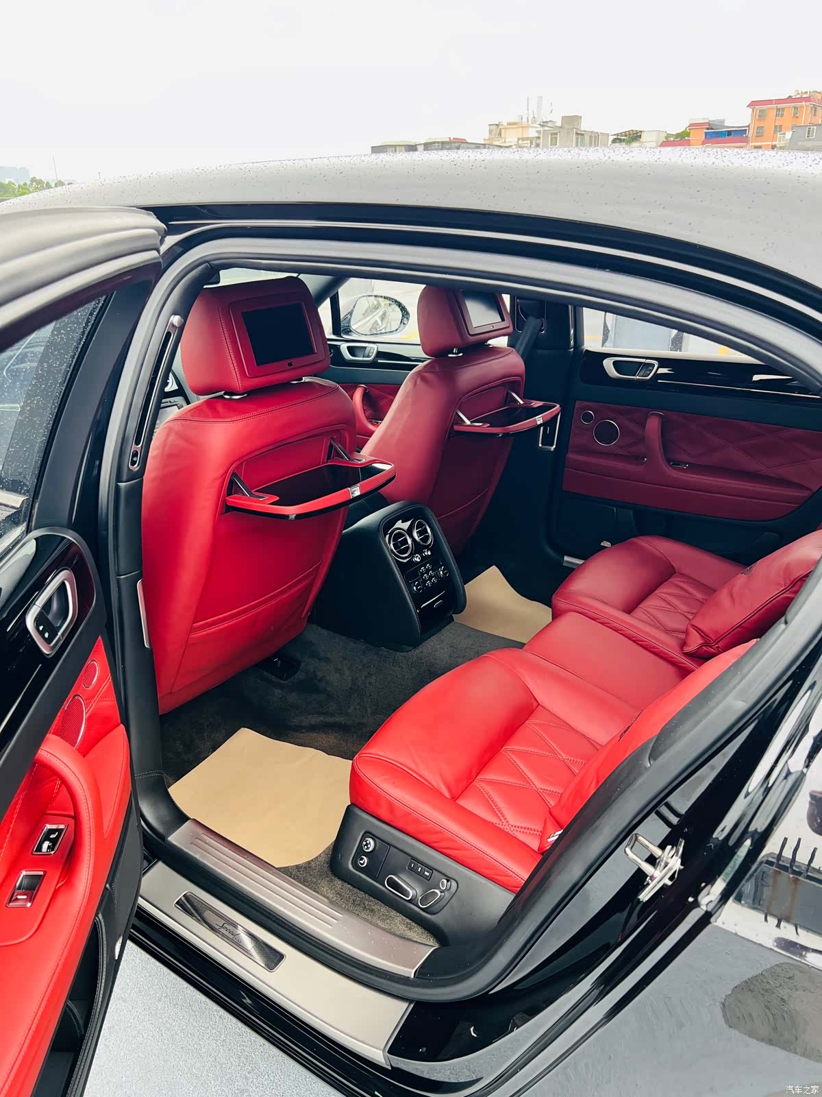 Bentley Flying Spur, 2013 15