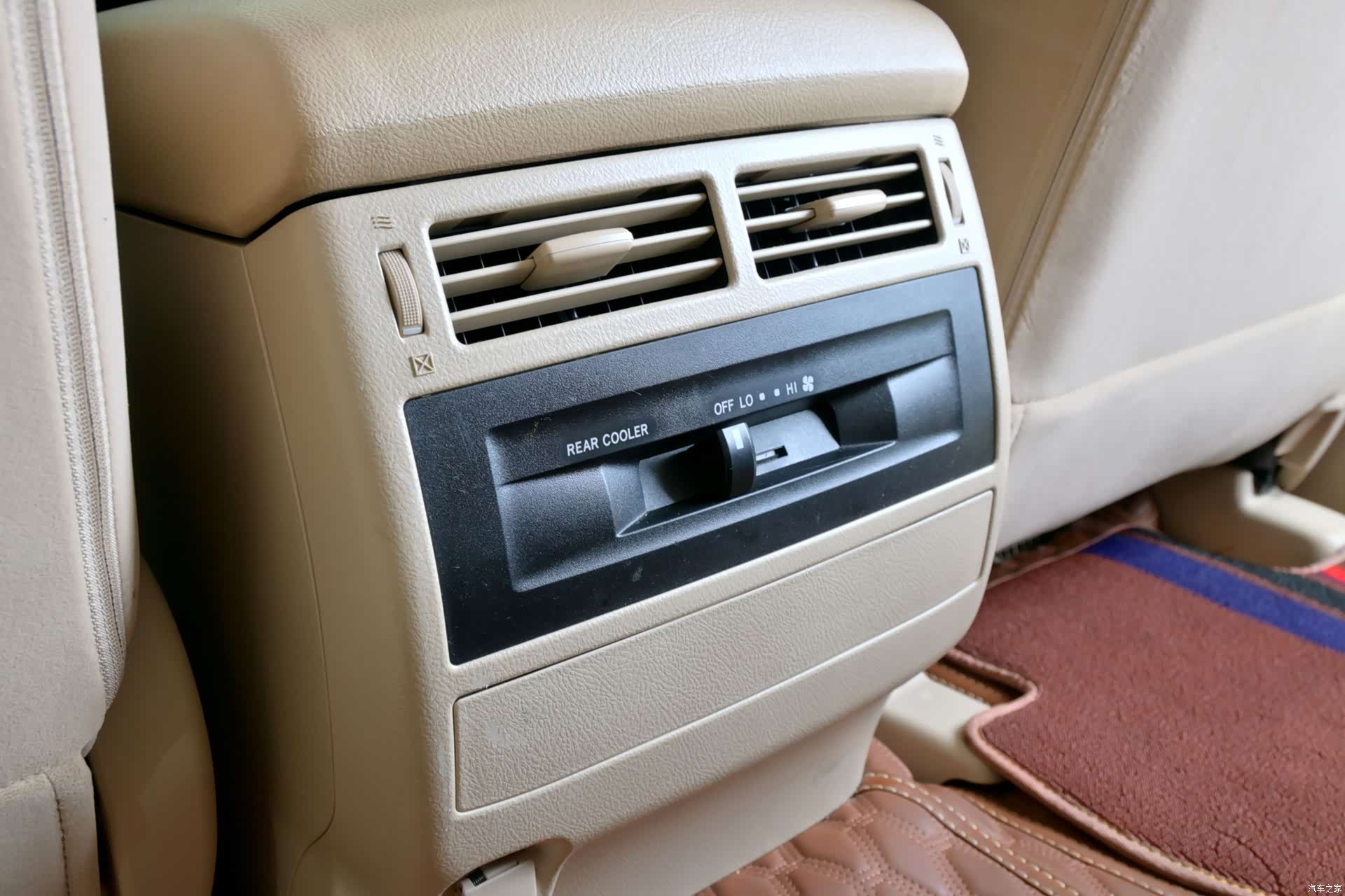 Toyota Land Cruiser, 2018 24