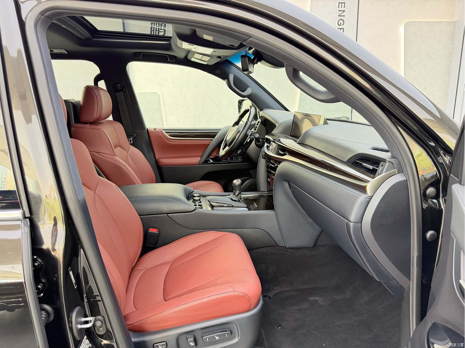 Lexus LX, 2020 6