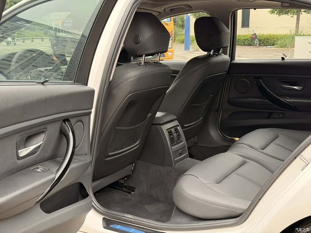 BMW 3 Series, 2018 13