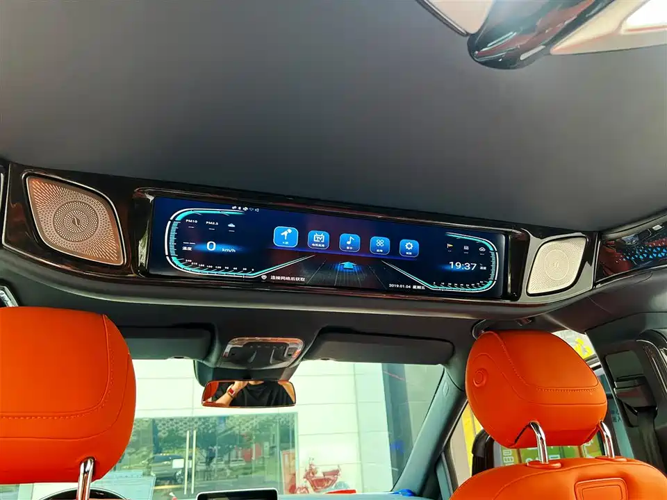 Mercedes-Benz V-class