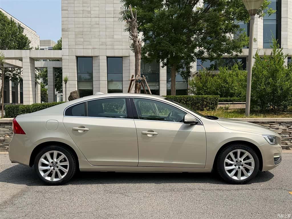 Volvo S60, 2016 3