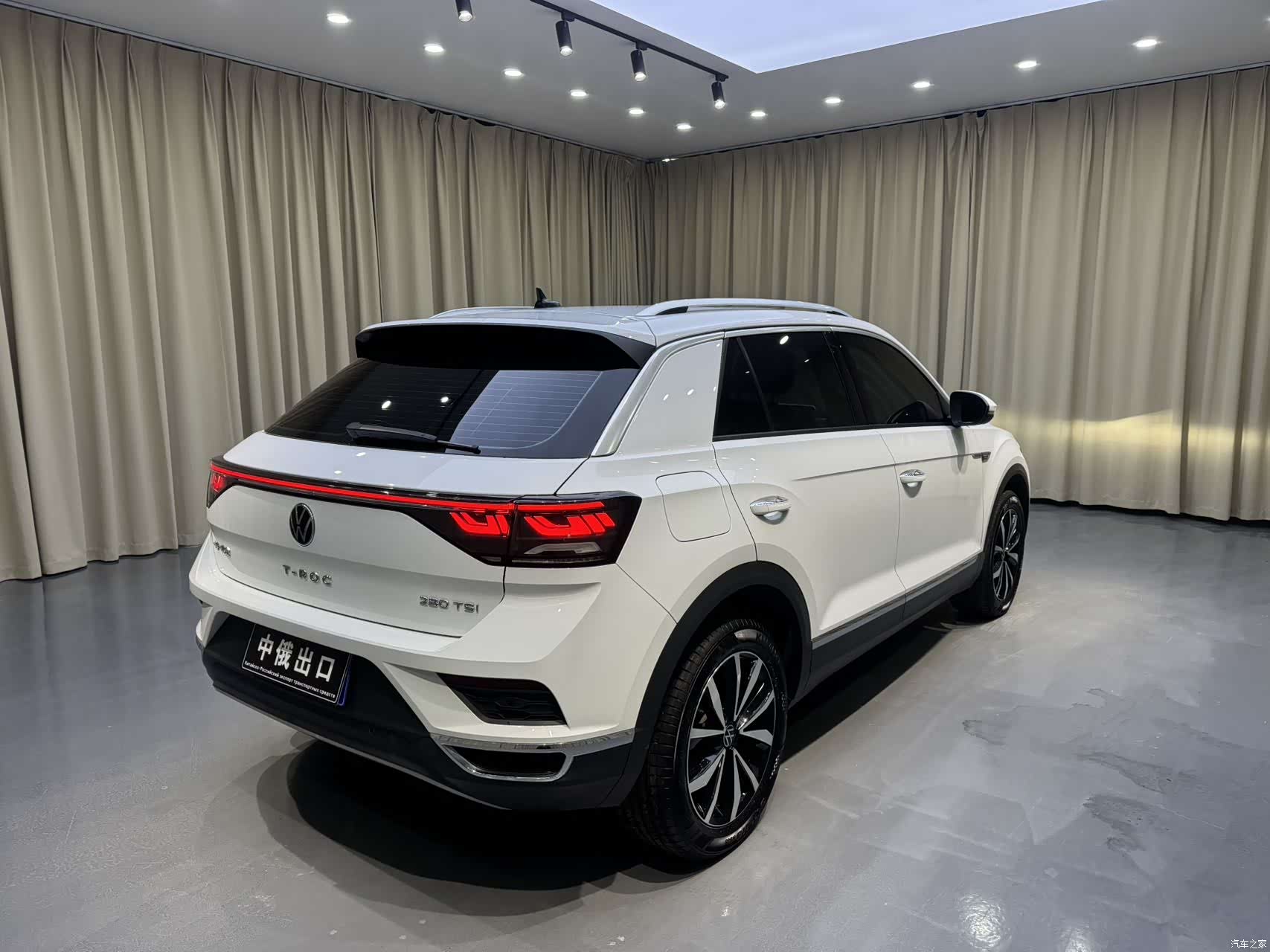 Volkswagen T-ROC, 2023 6