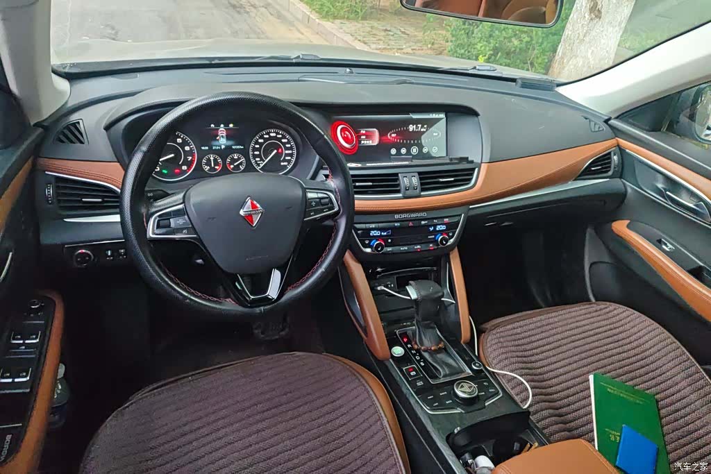 Borgward BX7, 2019 12