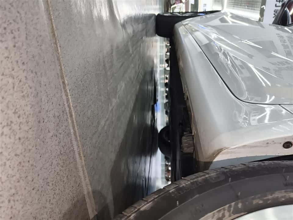 Geely Emgrand L HiP Geely Emgrand L HiP