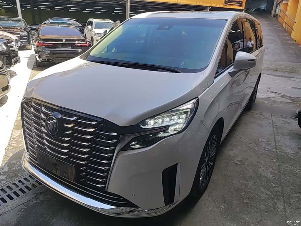 Buick GL8, 2023 1