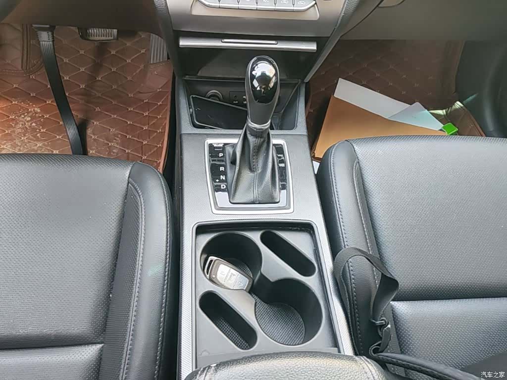 Hyundai DLX, 2017 14