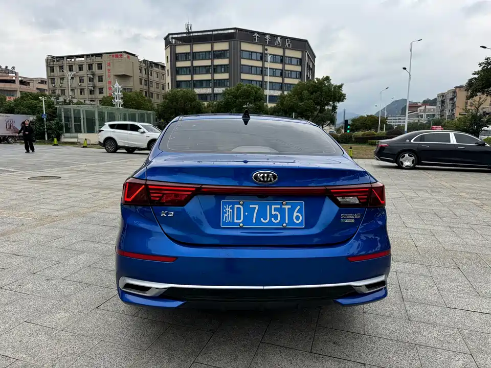 Kia K3