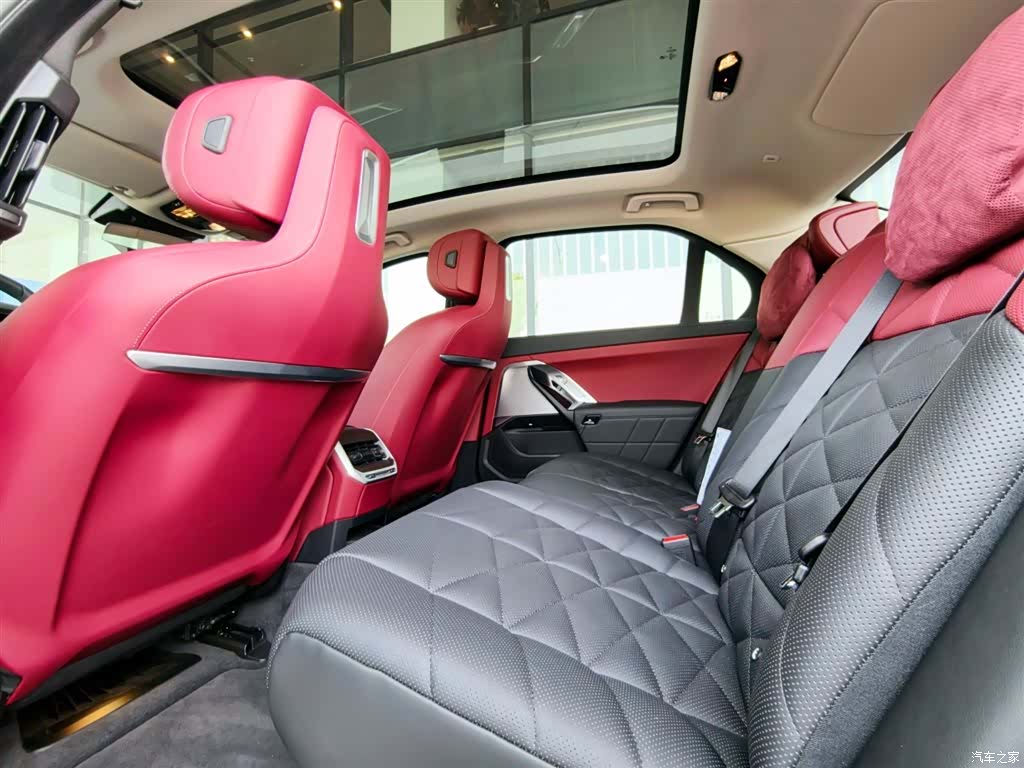 BMW 7 Series, 2025 14