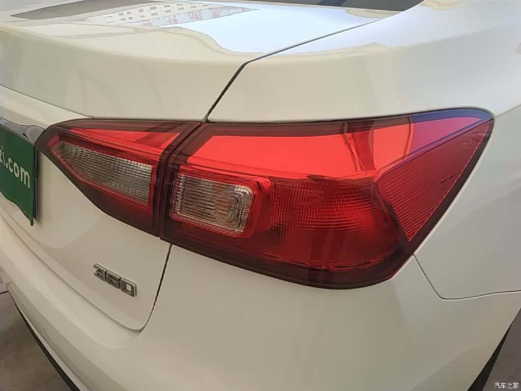 Roewe 360, 2017 8