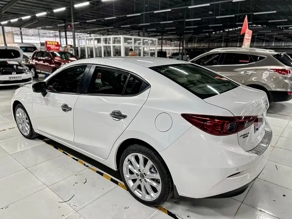 Mazda 3 Angkesaila