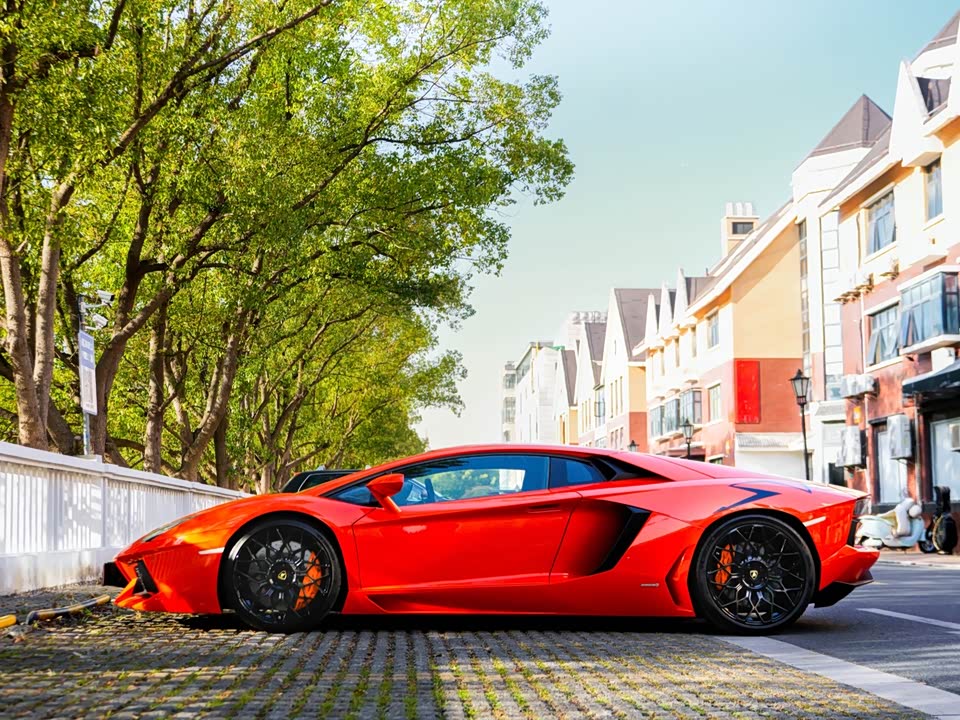 Lamborghini Aventador
