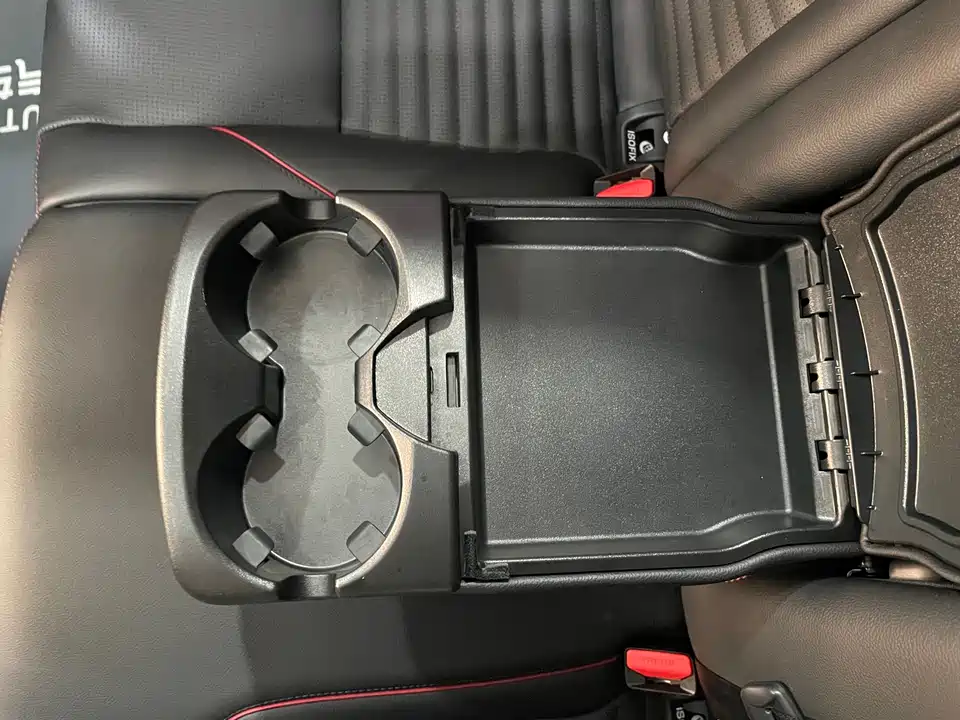 Land Rover Discover sports