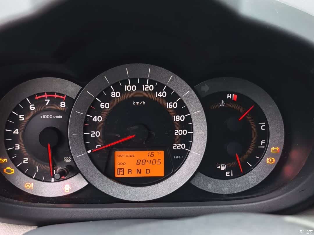 Toyota RAV4, 2011 11