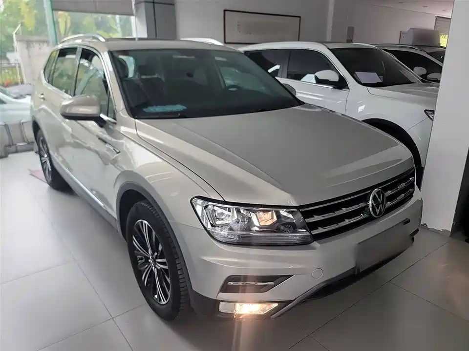 Volkswagen Tiguan L