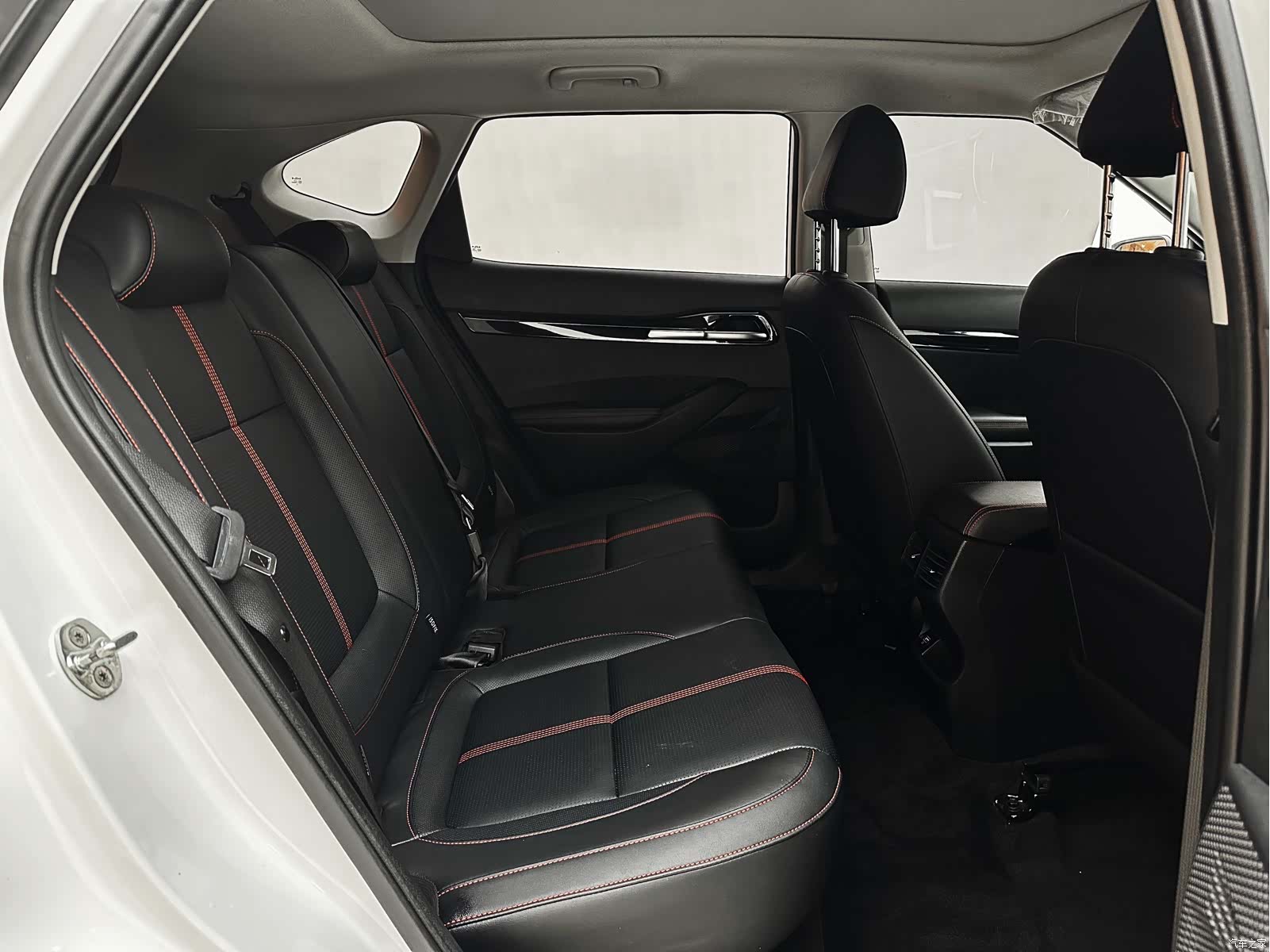Kia KX3, 2021 14