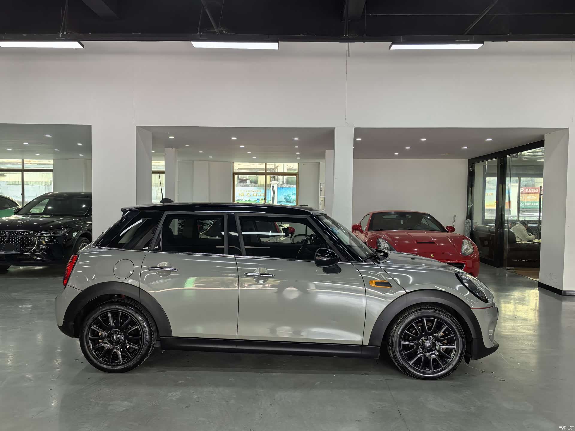 Mini ONE, 2018 4