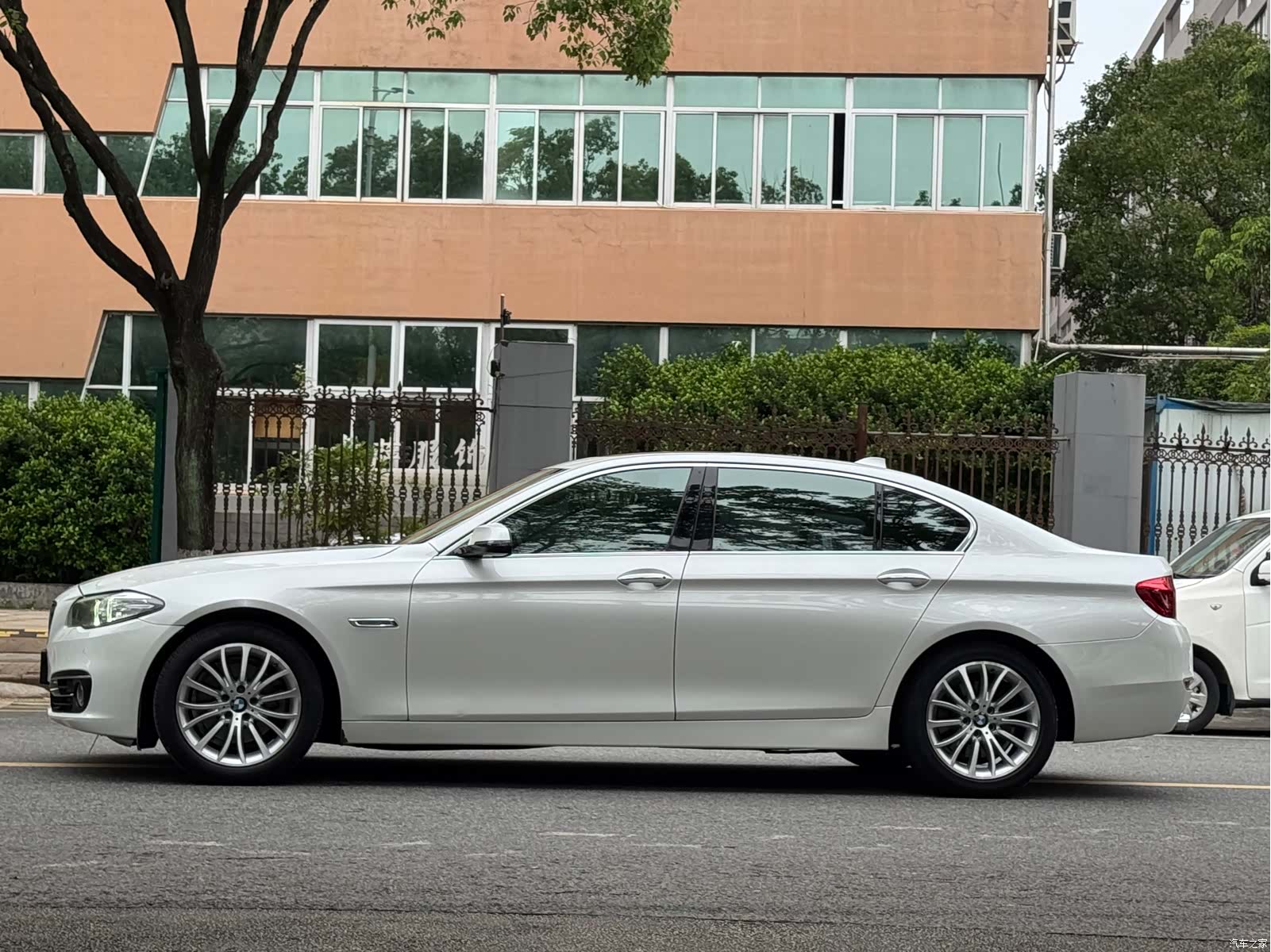 BMW 5 Series, 2017 3