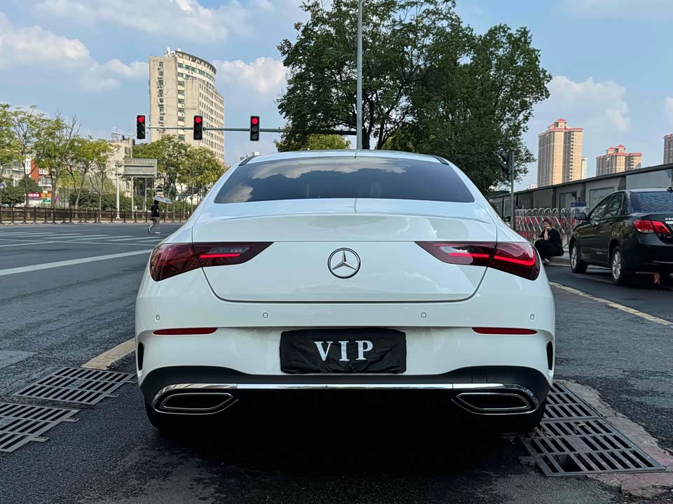 Mercedes-Benz CLA
