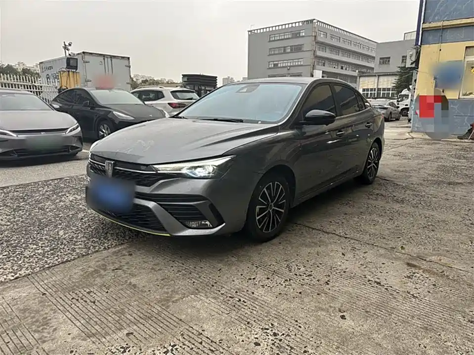 Roewe i5