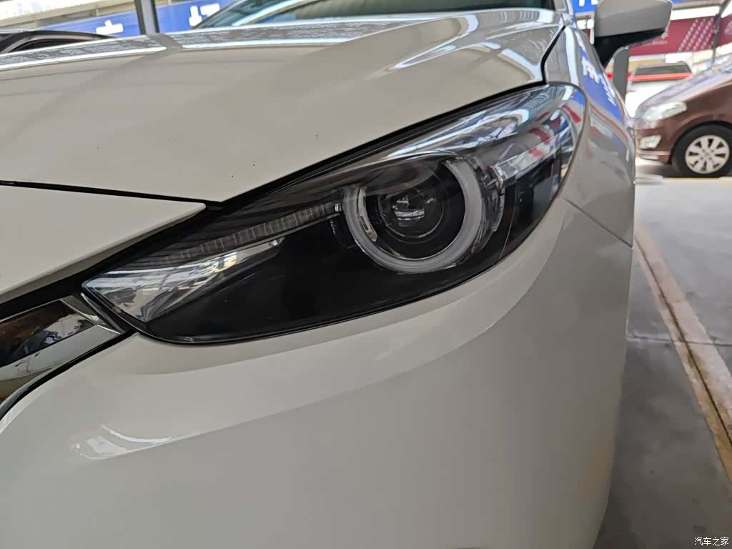 Mazda Mazda3, 2018 18
