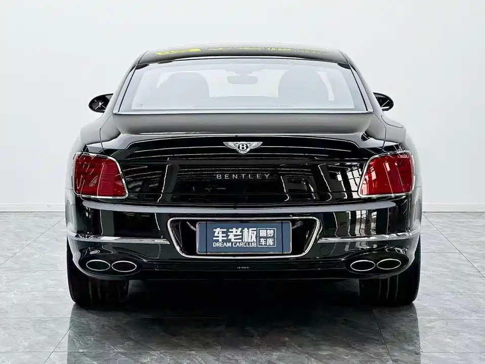 Bentley Flying
