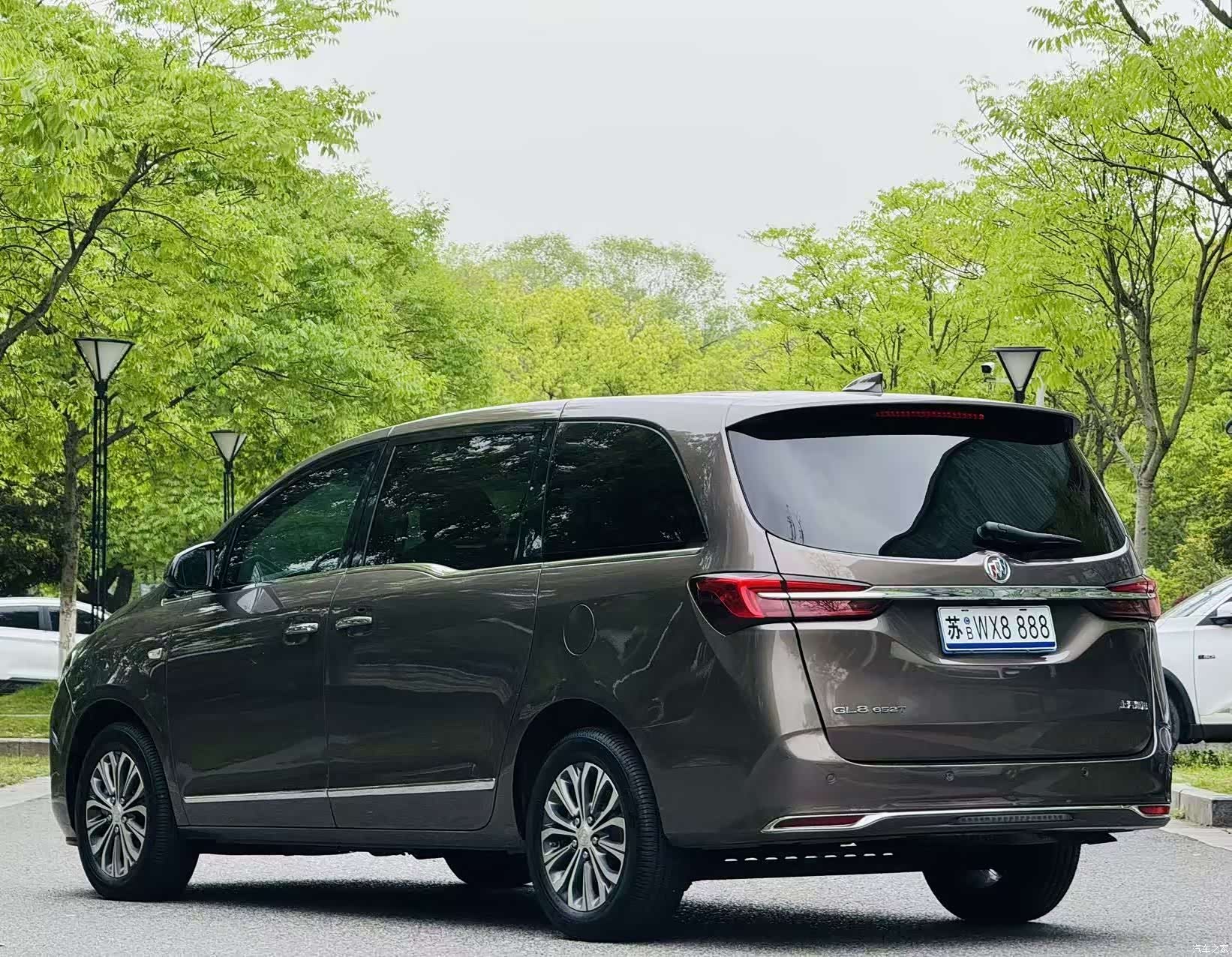 Buick GL8, 2022 все фото