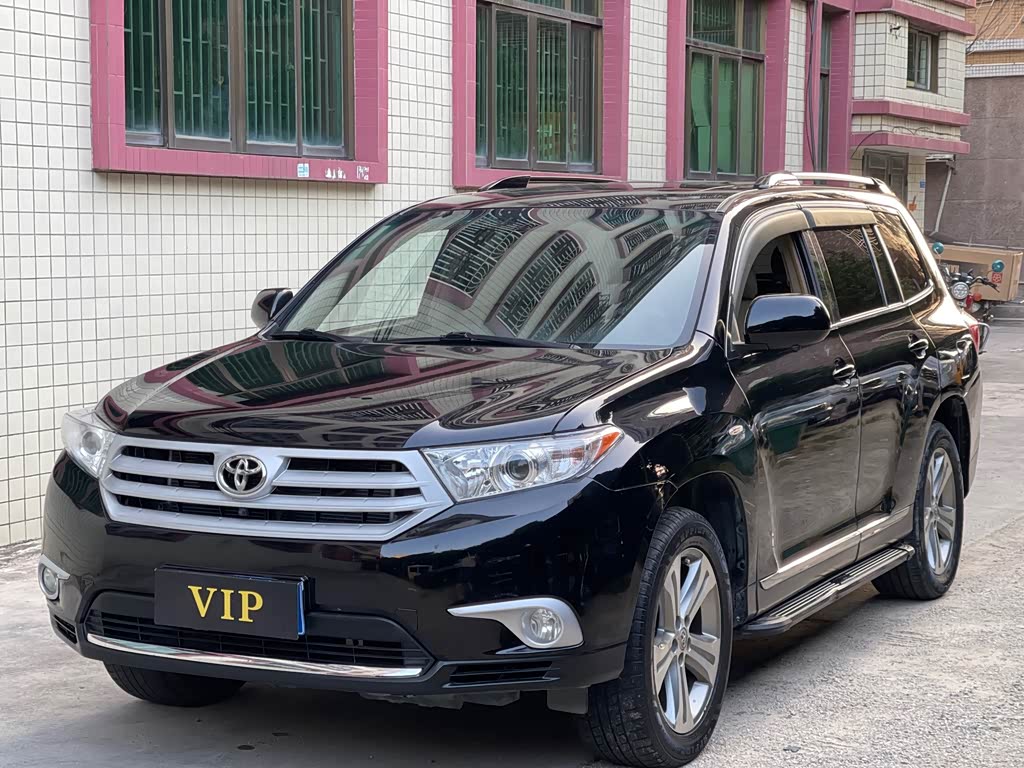 Toyota Highlander 2012 2.7L 7 мест Luxury