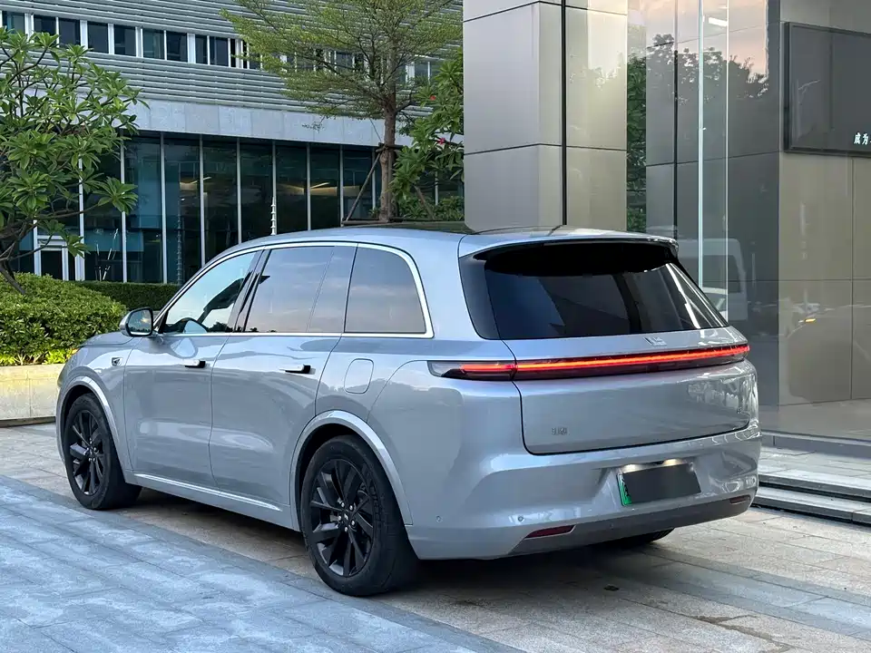 Li Auto Ideal L8