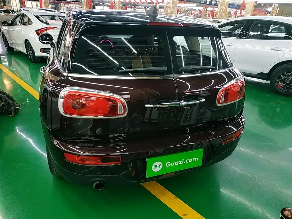 MINI CLUBMAN