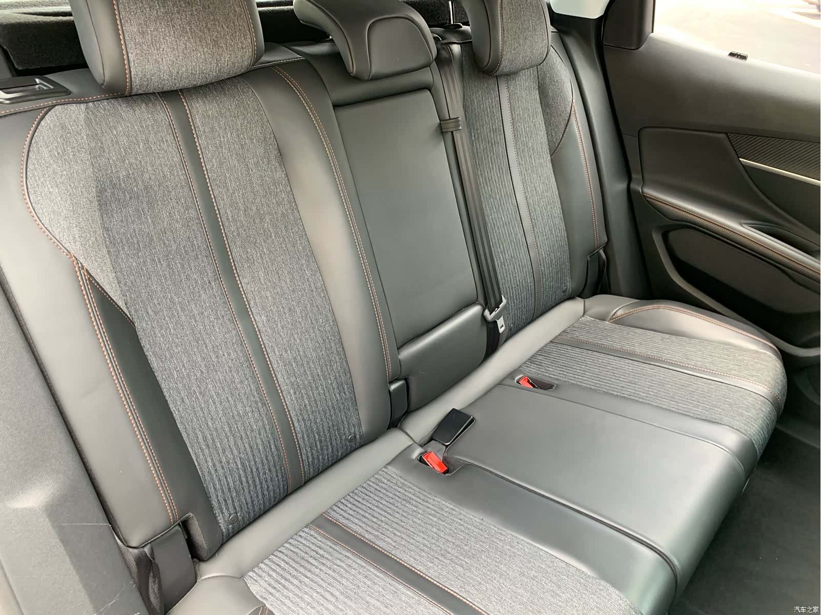 Peugeot 4008, 2017 27